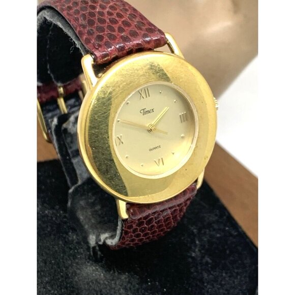 Timex Women\'s Watch Vintage Quartz Gold Leather Band 33mm